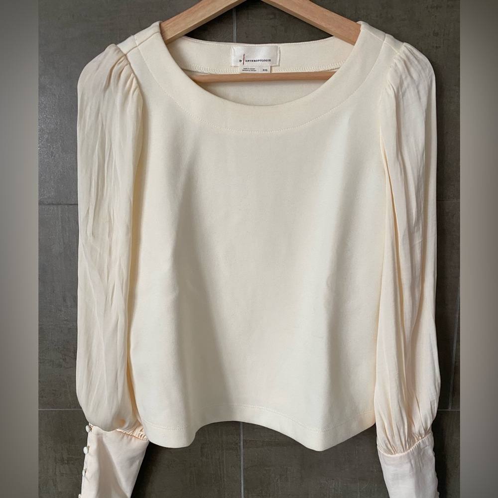 Top by anthropology, simple and elegant